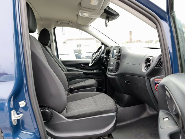 MERCEDES-BENZ Vito 114 TourerPro,lang,Automatik,8Sitze,Kamera... - Minibusz, Kisbusz: 3 kép. MERCEDES-BENZ Vito 114 TourerPro,lang,Automatik,8Sitze,Kamera... - Minibusz, Kisbusz: 3 kép.