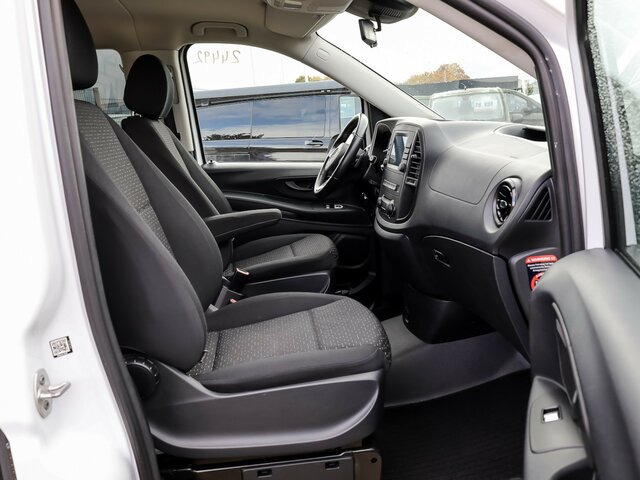 MERCEDES-BENZ Vito 114TourerPro,Desperados,Extralang,Automatik... - Minibusz, Kisbusz: 4 kép. MERCEDES-BENZ Vito 114TourerPro,Desperados,Extralang,Automatik... - Minibusz, Kisbusz: 4 kép.