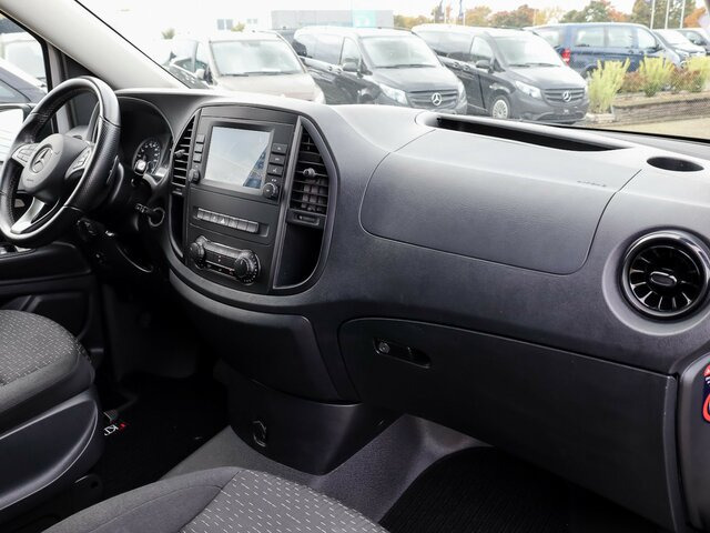 MERCEDES-BENZ Vito 114TourerPro,Desperados,Extralang,Automatik... - Minibusz, Kisbusz: 5 kép. MERCEDES-BENZ Vito 114TourerPro,Desperados,Extralang,Automatik... - Minibusz, Kisbusz: 5 kép.