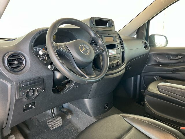 MERCEDES-BENZ Vito 116 TourerPro,lang,Allrad,8Sitzer,Automatik... - Kisbusz: 5 kép. MERCEDES-BENZ Vito 116 TourerPro,lang,Allrad,8Sitzer,Automatik... - Kisbusz: 5 kép.