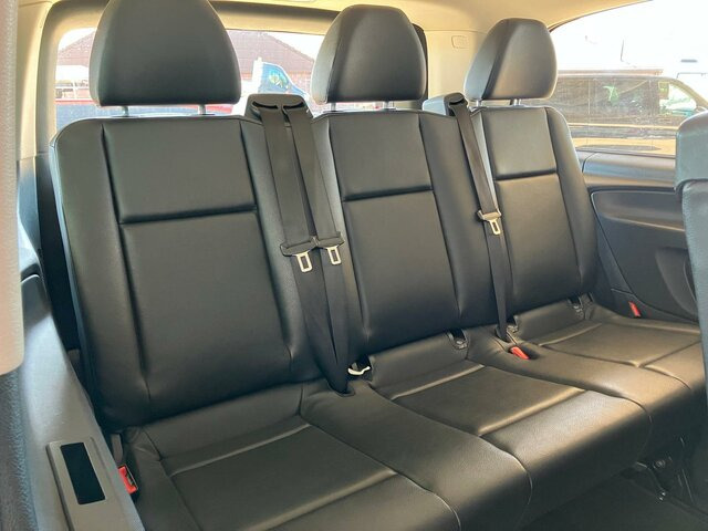 MERCEDES-BENZ Vito 116 TourerPro,lang,Allrad,8Sitzer,Automatik - Minibusz, Kisbusz: 2 kép. MERCEDES-BENZ Vito 116 TourerPro,lang,Allrad,8Sitzer,Automatik - Minibusz, Kisbusz: 2 kép.