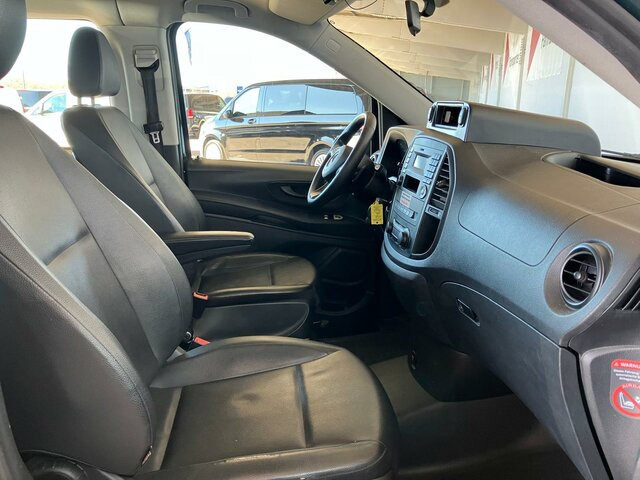 MERCEDES-BENZ Vito 116 TourerPro,lang,Allrad,8Sitzer,Automatik - Minibusz, Kisbusz: 4 kép. MERCEDES-BENZ Vito 116 TourerPro,lang,Allrad,8Sitzer,Automatik - Minibusz, Kisbusz: 4 kép.