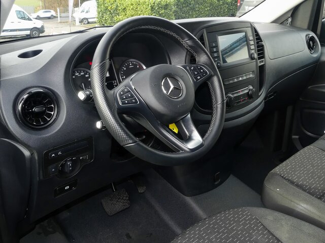 MERCEDES-BENZ Vito 116CDI lang,TourerPro,2Klima,9Sitze,Kamera - Minibusz, Kisbusz: 4 kép. MERCEDES-BENZ Vito 116CDI lang,TourerPro,2Klima,9Sitze,Kamera - Minibusz, Kisbusz: 4 kép.