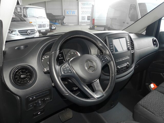 MERCEDES-BENZ Vito 116CDI lang,TourerPro,2xKlima,9Sitze,Kamera - Minibusz, Kisbusz: 4 kép. MERCEDES-BENZ Vito 116CDI lang,TourerPro,2xKlima,9Sitze,Kamera - Minibusz, Kisbusz: 4 kép.