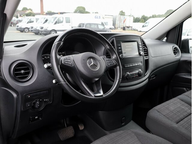 MERCEDES-BENZ Vito 116TourerPro ,Extralang,2xKlima,9Sitze... - Minibusz, Kisbusz: 5 kép. MERCEDES-BENZ Vito 116TourerPro ,Extralang,2xKlima,9Sitze... - Minibusz, Kisbusz: 5 kép.