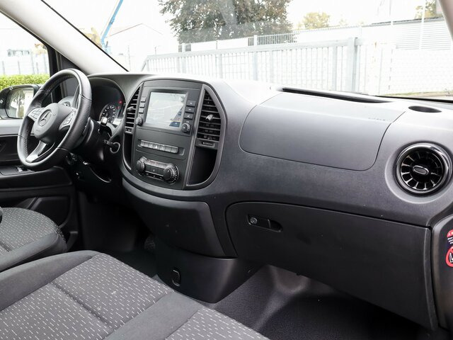 MERCEDES-BENZ Vito 116TourerPro ,Extralang,2xKlima,Kamera,AHK... - Kisbusz: 4 kép. MERCEDES-BENZ Vito 116TourerPro ,Extralang,2xKlima,Kamera,AHK... - Kisbusz: 4 kép.