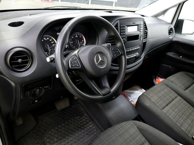 MERCEDES-BENZ Vito114 Mixto Extralang,Automatik,Standheizung - Minibusz, Kisbusz: 2 kép. MERCEDES-BENZ Vito114 Mixto Extralang,Automatik,Standheizung - Minibusz, Kisbusz: 2 kép.