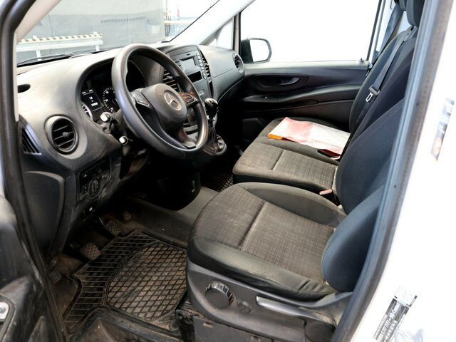 MERCEDES-BENZ Vito114CDI KA Extralang ,Klima,Sortimo,AHK... - Kis furgon: 2 kép. MERCEDES-BENZ Vito114CDI KA Extralang ,Klima,Sortimo,AHK... - Kis furgon: 2 kép.