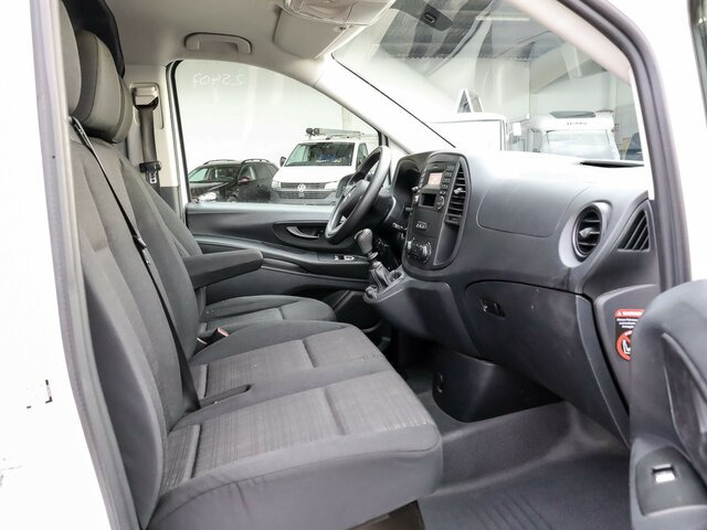 MERCEDES-BENZ Vito114CDI KA lang ,Klima,Sortimo Regalsystem... - Kis furgon: 5 kép. MERCEDES-BENZ Vito114CDI KA lang ,Klima,Sortimo Regalsystem... - Kis furgon: 5 kép.