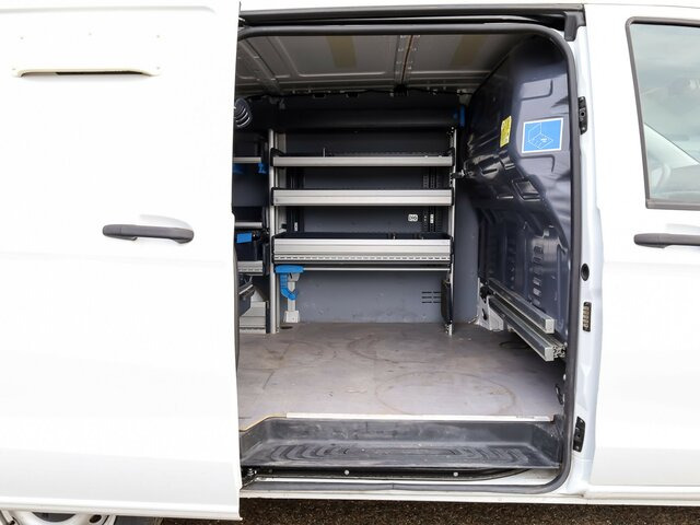 MERCEDES-BENZ Vito114CDI KA lang ,Klima,Sortimo Regalsystem... - Kis furgon: 4 kép. MERCEDES-BENZ Vito114CDI KA lang ,Klima,Sortimo Regalsystem... - Kis furgon: 4 kép.