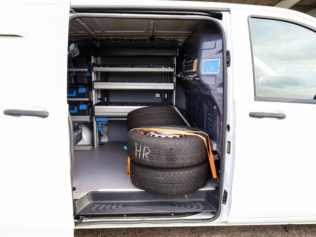 MERCEDES-BENZ Vito114CDI KA lang ,Klima,SortimoRegalsystem... - Kis furgon: 4 kép. MERCEDES-BENZ Vito114CDI KA lang ,Klima,SortimoRegalsystem... - Kis furgon: 4 kép.