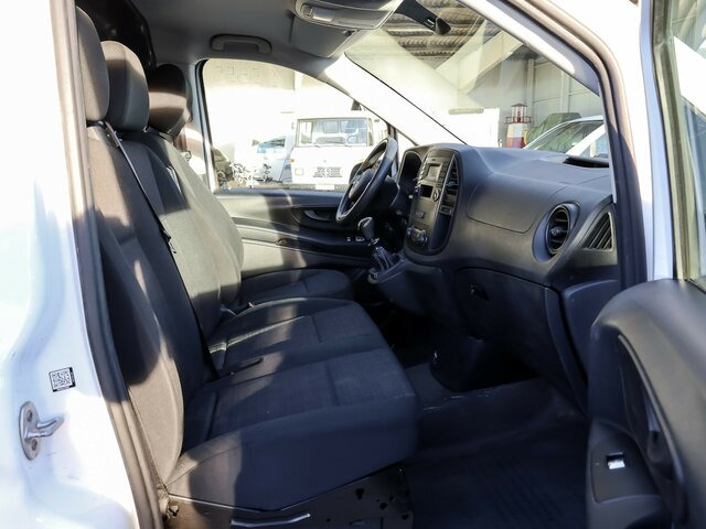 MERCEDES-BENZ Vito114CDI KA lang ,Klima,SortimoRegalsystem... - Kis furgon: 5 kép. MERCEDES-BENZ Vito114CDI KA lang ,Klima,SortimoRegalsystem... - Kis furgon: 5 kép.