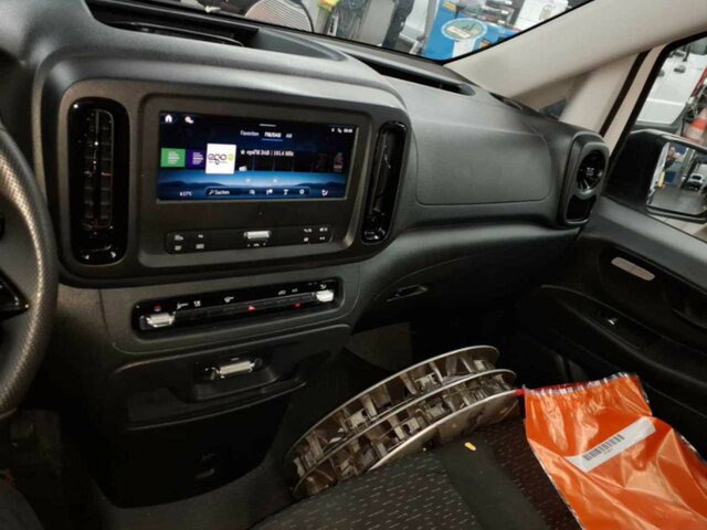 MERCEDES-BENZ Vito116CDI KA Extralang,Automatik,Klima,Kamera... - Kis furgon: 5 kép. MERCEDES-BENZ Vito116CDI KA Extralang,Automatik,Klima,Kamera... - Kis furgon: 5 kép.