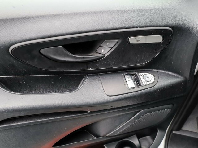 MERCEDES-BENZ Vito116CDI KA lang,Automatik,Klima,Tempomat... - Kis furgon: 5 kép. MERCEDES-BENZ Vito116CDI KA lang,Automatik,Klima,Tempomat... - Kis furgon: 5 kép.