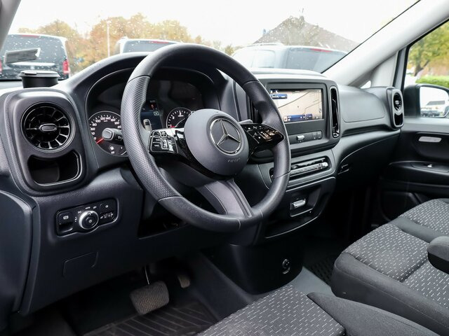 MERCEDES-BENZ Vito116CDI KA lang,Automatik,Klima,Tempomat... - Kis furgon: 3 kép. MERCEDES-BENZ Vito116CDI KA lang,Automatik,Klima,Tempomat... - Kis furgon: 3 kép.