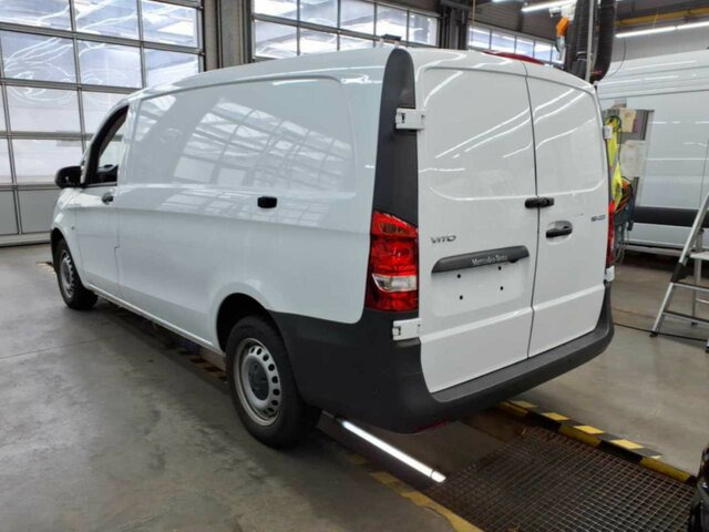 Kis furgon MERCEDES-BENZ Vito116CDI KA lang,Kamera,Klima,Tempomat...: 14 kép.