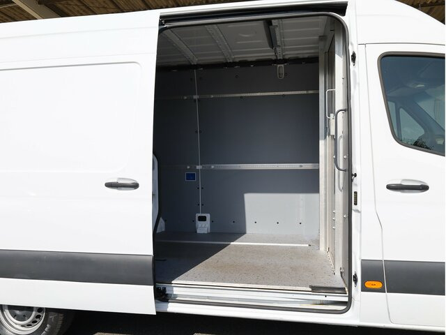 Furgon, Elektromos kisteherautó MERCEDES-BENZ eSprinter 312 Kasten FWD,3.924mm Radstand: 23 kép.