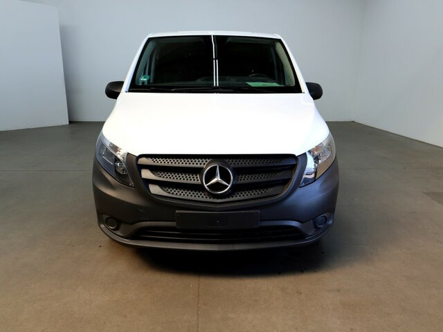 Kis furgon, Elektromos kisteherautó MERCEDES-BENZ eVito 111 KA,lang,Rückfahrkamera,Klima...: 8 kép. Kis furgon, Elektromos kisteherautó MERCEDES-BENZ eVito 111 KA,lang,Rückfahrkamera,Klima...: 8 kép.