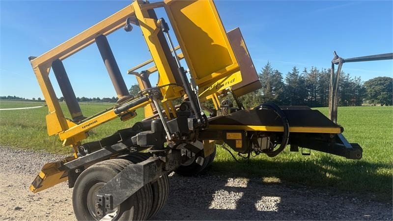 Parkland BALLEVOGN Ballesamlevogn - Mezőgazdasági pótkocsi: 2 kép. Parkland BALLEVOGN Ballesamlevogn - Mezőgazdasági pótkocsi: 2 kép.