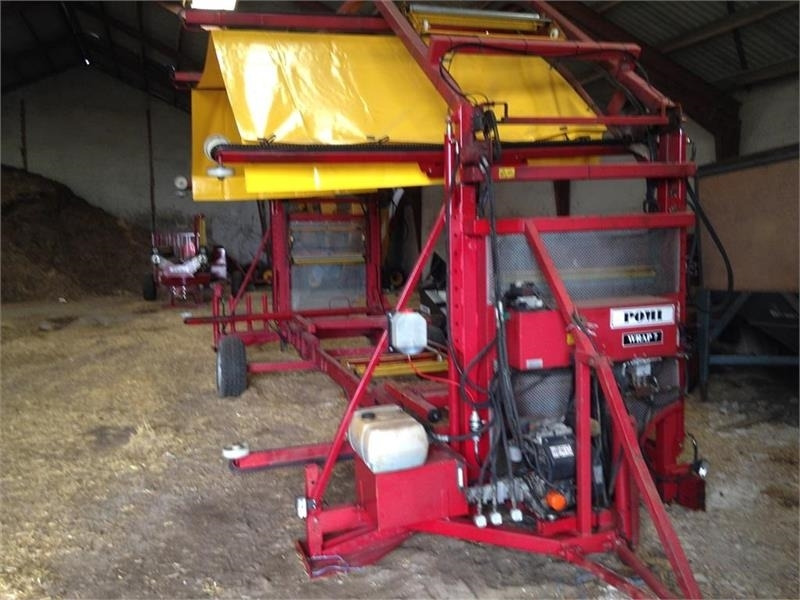 Pomi Wrap 7 - Bálacsomagoló: 1 kép. Pomi Wrap 7 - Bálacsomagoló: 1 kép.