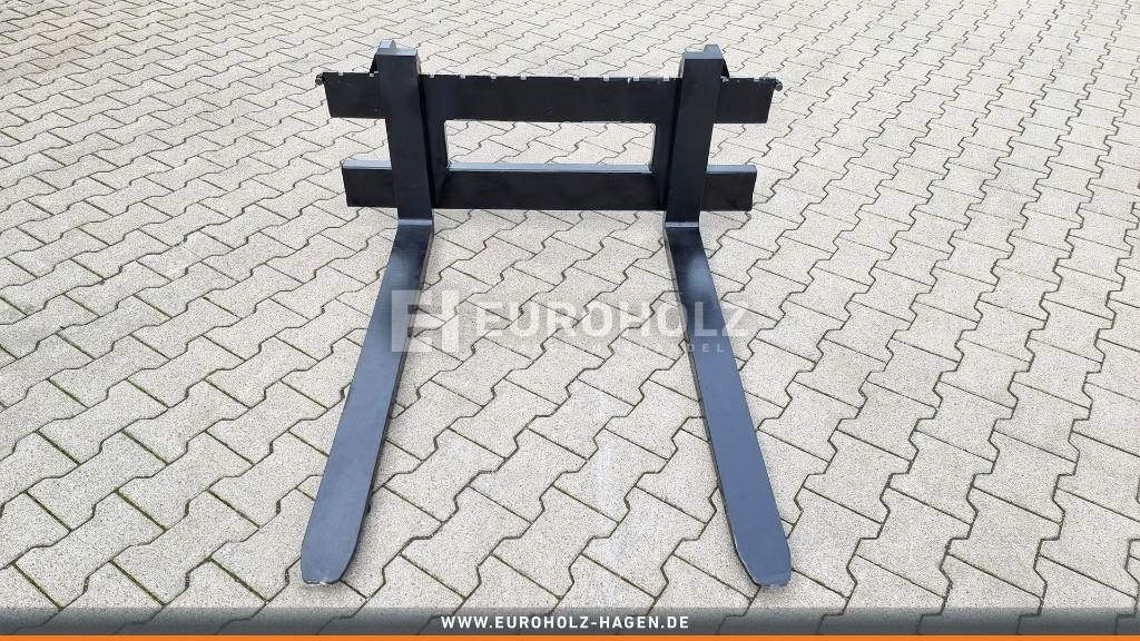 EH Palettengabel für Kubota R065 R082 R090 2,5 t  - Raklapvilla - Építőipari gépek: 2 kép. EH Palettengabel für Kubota R065 R082 R090 2,5 t  - Raklapvilla - Építőipari gépek: 2 kép.
