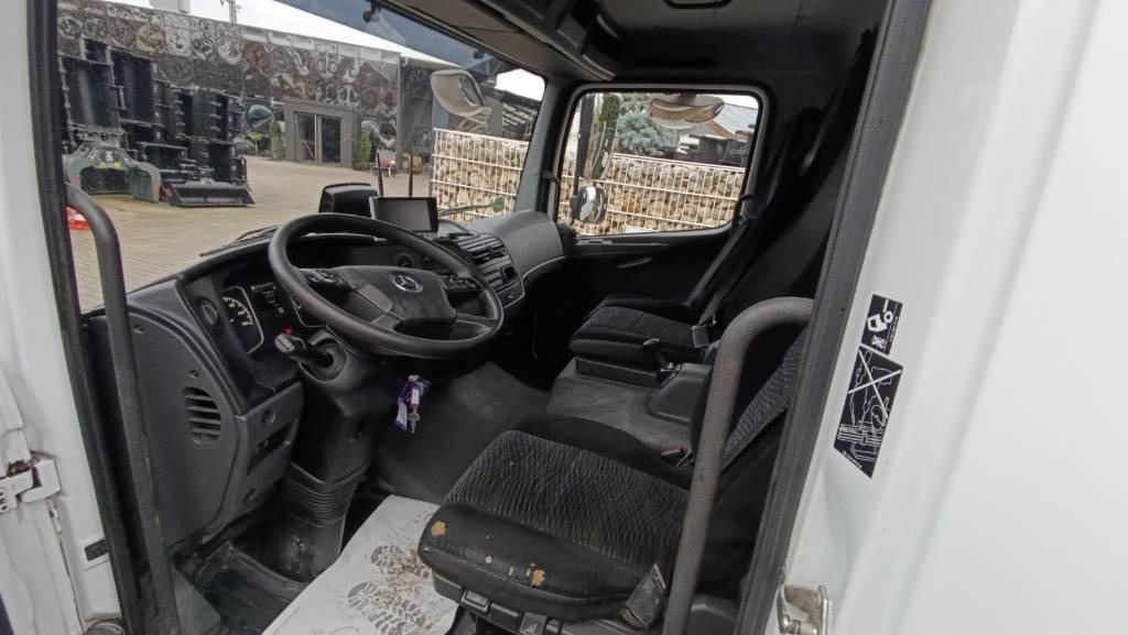 Mercedes-Benz Atego 821, Meiller, 3-Seiten-Kipper, Automatik - Billenőplatós teherautó: 5 kép. Mercedes-Benz Atego 821, Meiller, 3-Seiten-Kipper, Automatik - Billenőplatós teherautó: 5 kép.