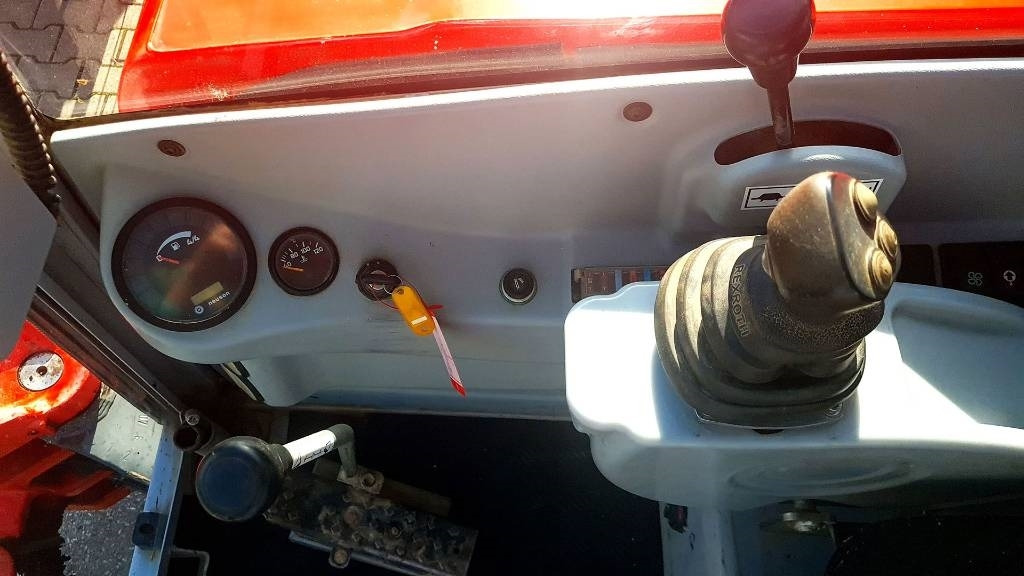 Minikotró Neuson 50 Z 3 RD: 11 kép.