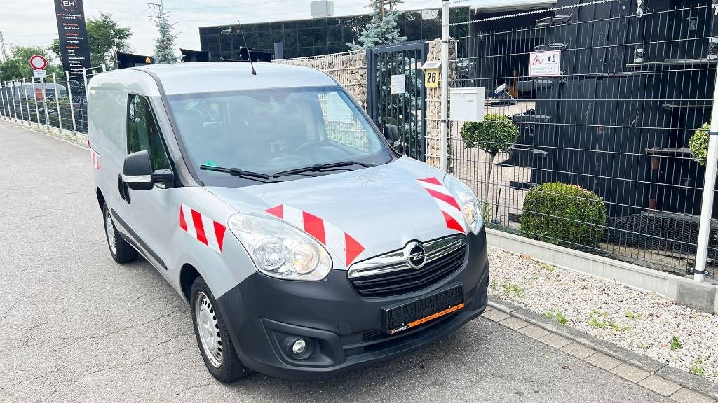 Opel Combo, 1.3 CDTi, Kastenwagen, Klima, PDC - Dobozos kisteherautó: 5 kép. Opel Combo, 1.3 CDTi, Kastenwagen, Klima, PDC - Dobozos kisteherautó: 5 kép.