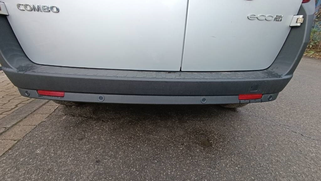 Opel Combo Kastenwagen Transp. Seitenschaden fahrbereit - Dobozos kisteherautó: 5 kép. Opel Combo Kastenwagen Transp. Seitenschaden fahrbereit - Dobozos kisteherautó: 5 kép.