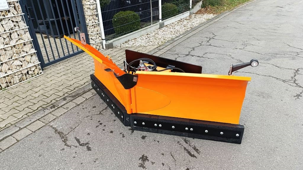 Pflug PU2100 Radlader Dreipunkt Komfort Steuerung  - Hóeke - Mezőgazdasági gépek: 3 kép. Pflug PU2100 Radlader Dreipunkt Komfort Steuerung  - Hóeke - Mezőgazdasági gépek: 3 kép.