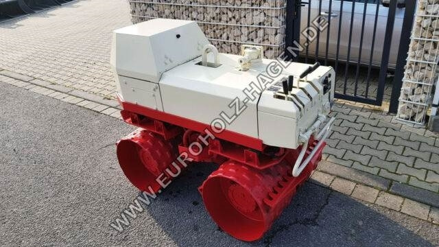 Rammax RW 1404 Rüttelwalze Grabenwalze Verdichter - Henger: 4 kép. Rammax RW 1404 Rüttelwalze Grabenwalze Verdichter - Henger: 4 kép.