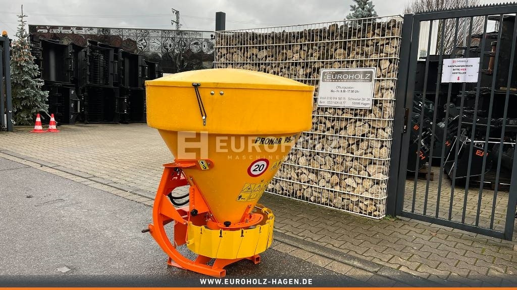 Salzstreuer Sandstreuer Düngerstreuer PS-250M - Homok-/ Sószóró - Többcélú/ Speciális jármű: 4 kép. Salzstreuer Sandstreuer Düngerstreuer PS-250M - Homok-/ Sószóró - Többcélú/ Speciális jármű: 4 kép.