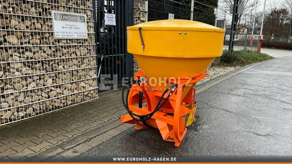 Salzstreuer Sandstreuer Düngerstreuer PS-250M - Homok-/ Sószóró - Többcélú/ Speciális jármű: 1 kép. Salzstreuer Sandstreuer Düngerstreuer PS-250M - Homok-/ Sószóró - Többcélú/ Speciális jármű: 1 kép.