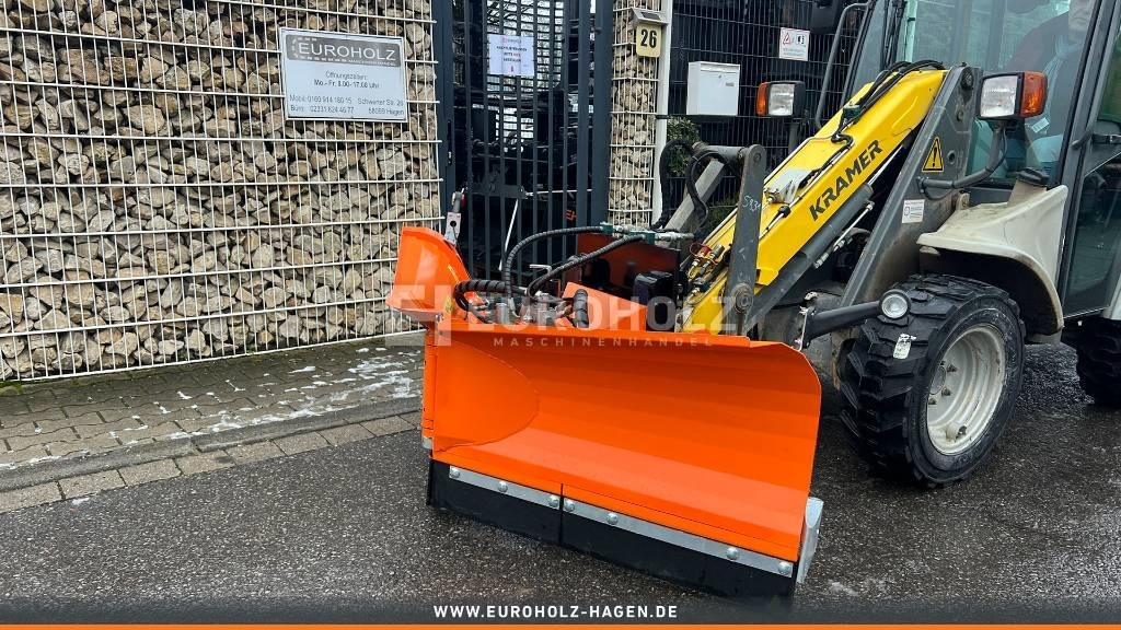 Schneepflug Schneeschild Kramer 180 350 5035 5040 - Hóeke - Mezőgazdasági gépek: 1 kép. Schneepflug Schneeschild Kramer 180 350 5035 5040 - Hóeke - Mezőgazdasági gépek: 1 kép.
