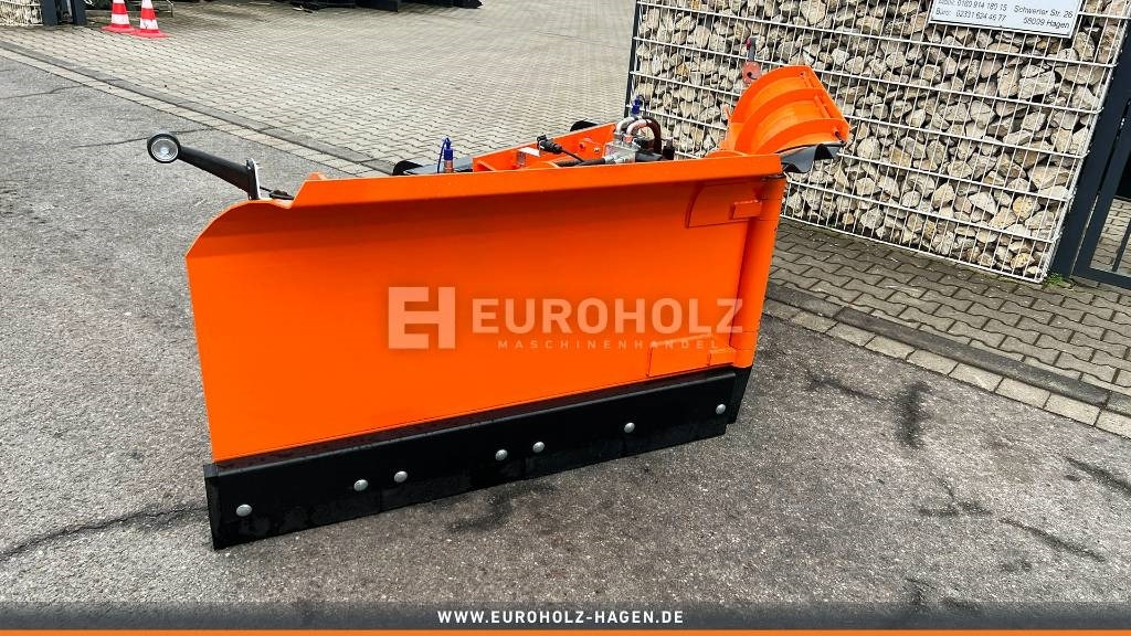 Schneepflug Schneeschild für Radlader WackerNeuson - Hóeke - Mezőgazdasági gépek: 1 kép. Schneepflug Schneeschild für Radlader WackerNeuson - Hóeke - Mezőgazdasági gépek: 1 kép.