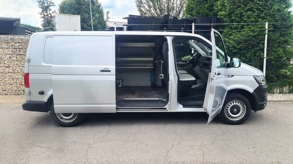 Volkswagen T6 2.0 TDI Kasten- Werkstattwagen, Klima, 3-Sitzer - Kis furgon: 1 kép. Volkswagen T6 2.0 TDI Kasten- Werkstattwagen, Klima, 3-Sitzer - Kis furgon: 1 kép.