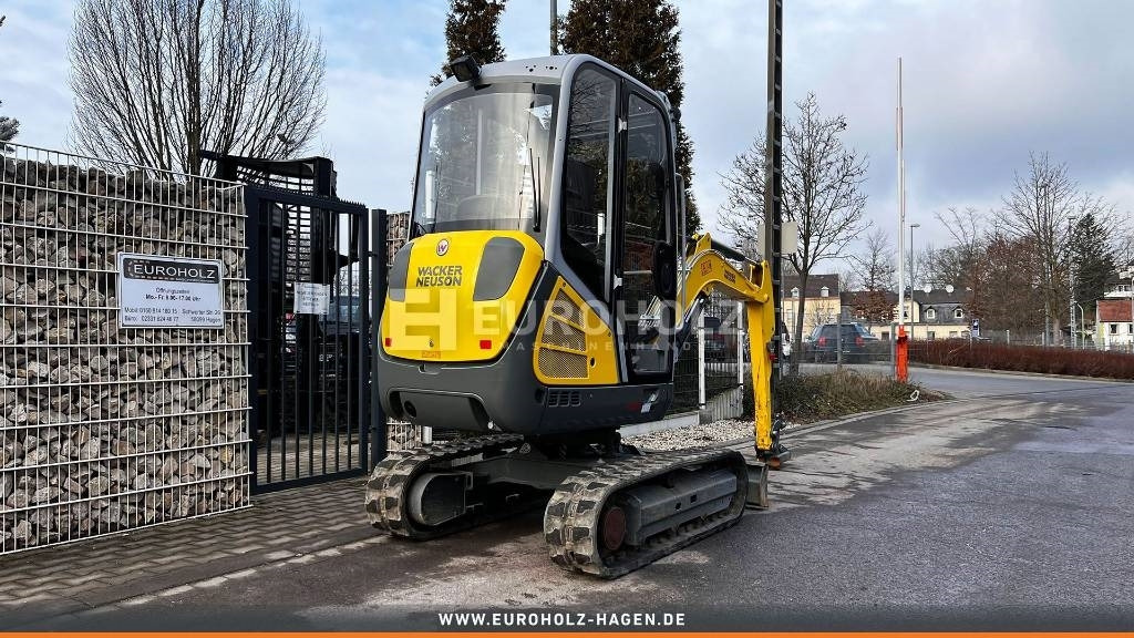 Wacker Neuson Minibagger ET24 VDS, Schnellwechsler MS 03 - Minikotró: 3 kép. Wacker Neuson Minibagger ET24 VDS, Schnellwechsler MS 03 - Minikotró: 3 kép.