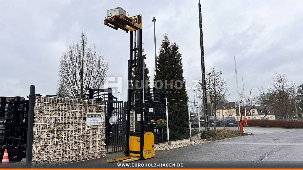 Yale Gabelstapler MS16 4328, elektro, Triplex, 4300 mm - Elektromos targonca: 1 kép. Yale Gabelstapler MS16 4328, elektro, Triplex, 4300 mm - Elektromos targonca: 1 kép.