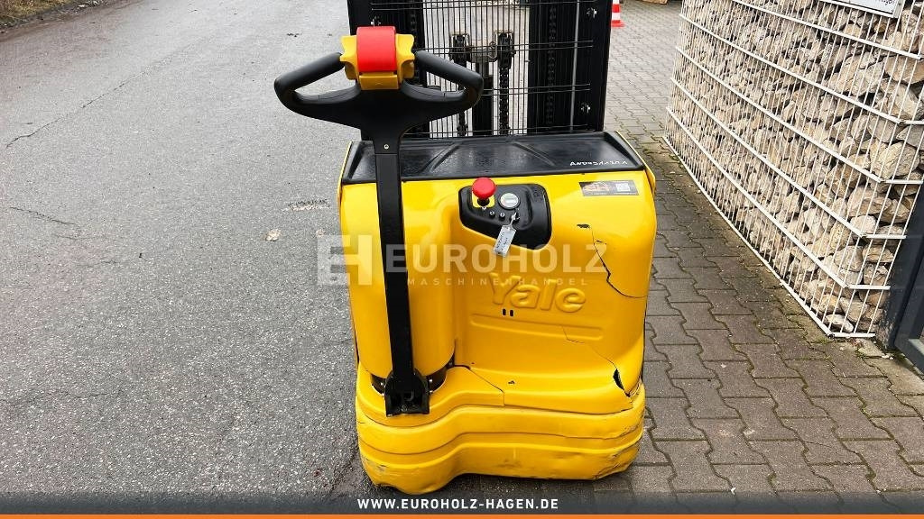 Yale Gabelstapler MS16 4328, elektro, Triplex, 4300 mm - Elektromos targonca: 5 kép. Yale Gabelstapler MS16 4328, elektro, Triplex, 4300 mm - Elektromos targonca: 5 kép.