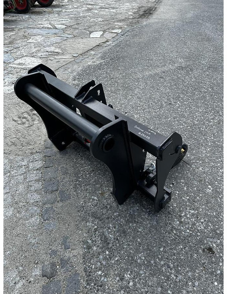 Big Adapter Bobcat Teleskoplader auf Dreipunkt Aufnahme - Adapterek: 3 kép. Big Adapter Bobcat Teleskoplader auf Dreipunkt Aufnahme - Adapterek: 3 kép.