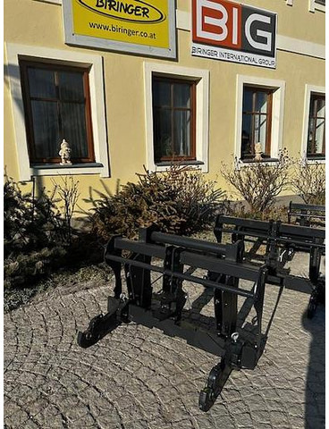 Big Bobcat Teleskoplader Adapter auf 3 Punkt Aufnahme - Adapterek: 1 kép. Big Bobcat Teleskoplader Adapter auf 3 Punkt Aufnahme - Adapterek: 1 kép.