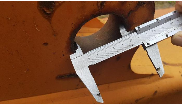 Adapterek Hitachi Baggerstil: 16 kép. Adapterek Hitachi Baggerstil: 16 kép.