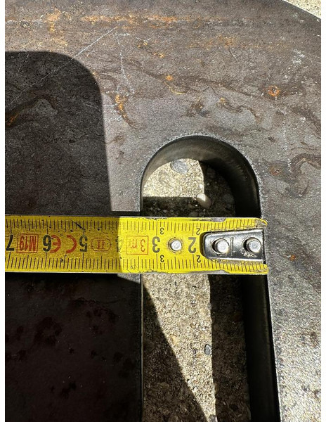 Big Anschweißhaken passend zu Genie / Terex Aufnahme - Alkatrész: 2 kép. Big Anschweißhaken passend zu Genie / Terex Aufnahme - Alkatrész: 2 kép.