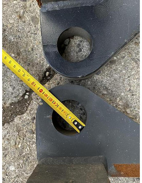 Big passend zu Volvo BM / Liebherr 514 - Alkatrész: 4 kép. Big passend zu Volvo BM / Liebherr 514 - Alkatrész: 4 kép.