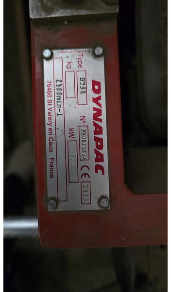 Dynapac BT90 Motorblock / Vibrationsantrieb - Motor: 5 kép. Dynapac BT90 Motorblock / Vibrationsantrieb - Motor: 5 kép.