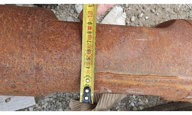 HS 1500/HS 1600 Spitzmeißel - Hidraulikus törőfej: 2 kép. HS 1500/HS 1600 Spitzmeißel - Hidraulikus törőfej: 2 kép.