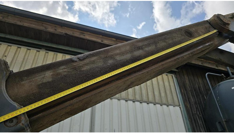 HYVA Hakenlift mit Knick - Teleskoparm - Multiliftes/ Konténerszállító pótkocsi: 3 kép. HYVA Hakenlift mit Knick - Teleskoparm - Multiliftes/ Konténerszállító pótkocsi: 3 kép.