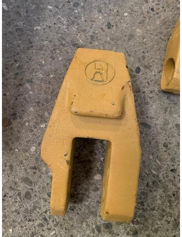 Hammer Mustang RH25 Abbruchpulverisierer Zahn zu Abbruchpulverisierer passend zu RH25 - Hidraulikus törőfej: 2 kép. Hammer Mustang RH25 Abbruchpulverisierer Zahn zu Abbruchpulverisierer passend zu RH25 - Hidraulikus törőfej: 2 kép.