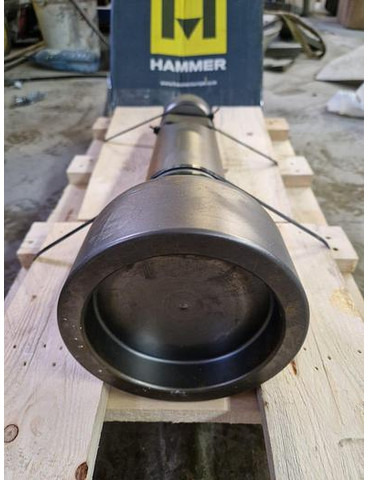 Hammer Pfahlramme 120 mm - Hidraulikus törőfej: 1 kép. Hammer Pfahlramme 120 mm - Hidraulikus törőfej: 1 kép.