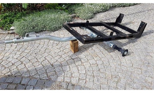 KNOTT NEU Autoanhänger Chassis - Pótkocsi alváz: 4 kép. KNOTT NEU Autoanhänger Chassis - Pótkocsi alváz: 4 kép.